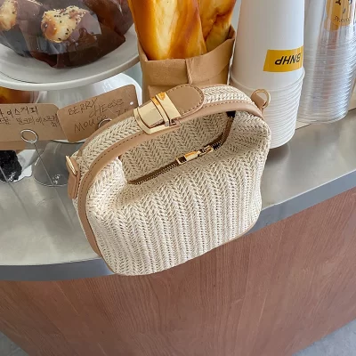 Straw Crossbody Bag For Women 2023 New Fashion Small Knitting Tote Bag Bohemian Summer Purse Handbag Travel Bucket Beach Bags